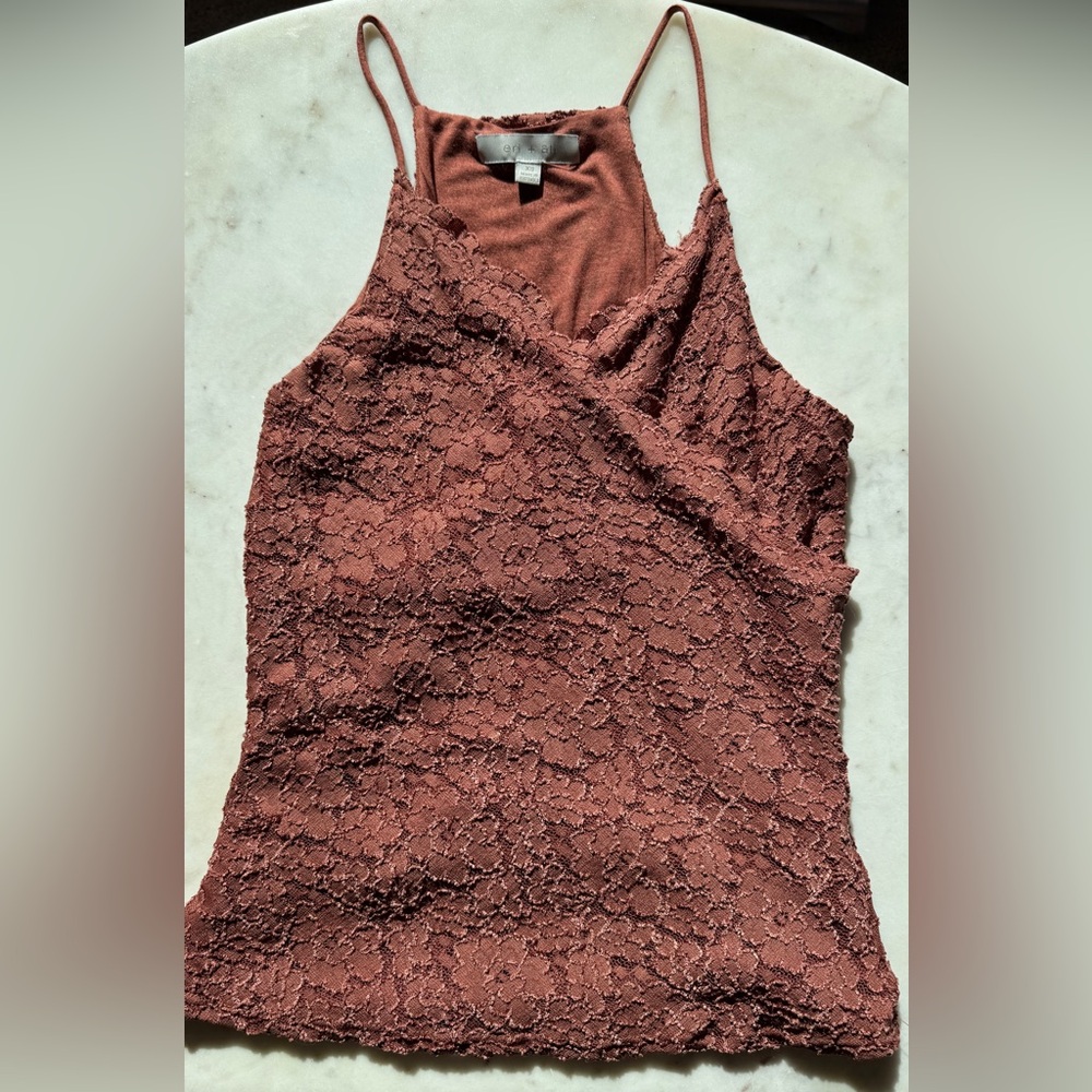 Elegant Lace Women's Cami in Rust